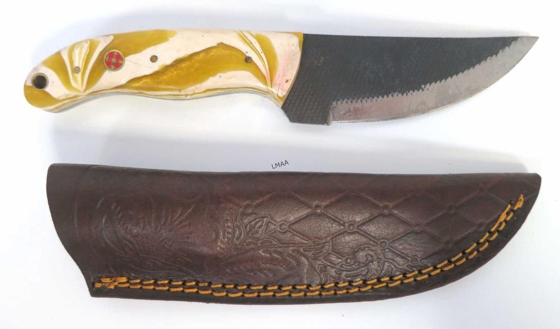 HANDMADE DAMASCUS STEEL FIXED-BLADE KNIFE: HANDMADE DAMASCUS STEEL FIXED-BLADE KNIFE FEATURING A DISTINCTIVE WOODEN HANDLE. Height: 1 3/8 in. by Width: 8 in. by Depth: 5/8 in.