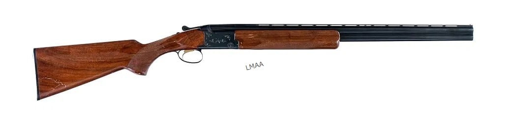 BROWNING CITORI 20 GA OVER UNDER SHOTGUN: Browning Citori in 20 gauge for 2 3/4" and 3" shells with a two round capacity and a 26" vented rib over/under barrel. Top barrel has a FULL and the bottom a MOD fixed choke. Made in Japan in 1982. Ch