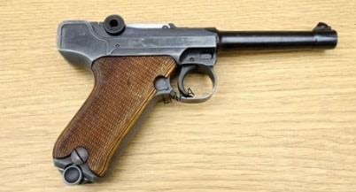 ERMA-WERKE KGP 68A 9MM KURZ-380 Pistol: ERMA-WERKE KGP 68A 9MM KURZ-380 Pistol TIGHT ACTION , WOOD CHECKERINGFACTORY PROOF MARKS. SERIAL #102623. (L385)