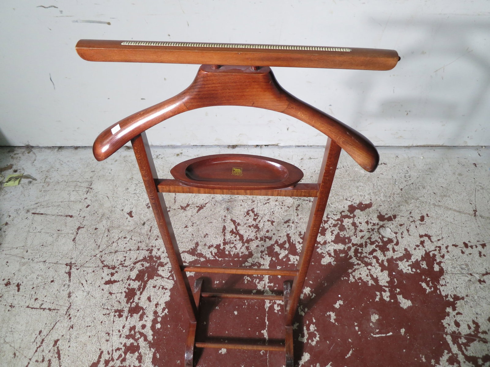 VALET STAND - 2