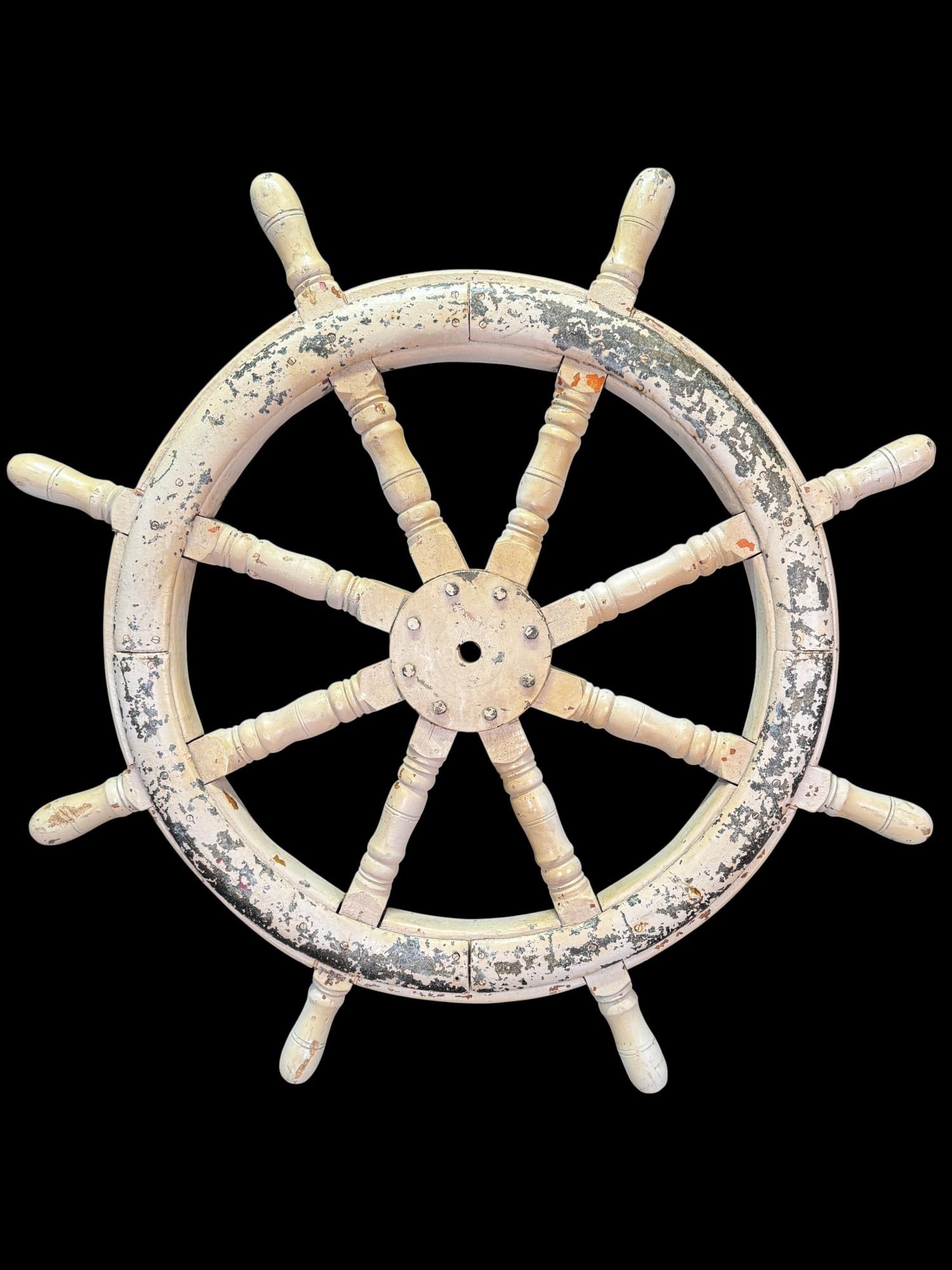 VINATAGE EIGHT SPOKE WOODEN SHIP'S WHEEL. (1 of 4)