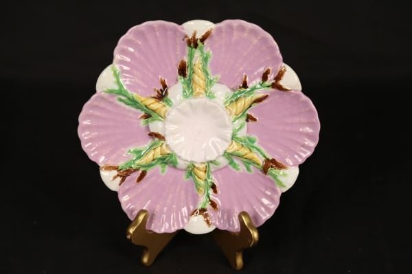 19th C. GEORGE JONES MAJOLICA OYSTER PLATE: 19th CENTURY GEORGE JONES PINK MAJOLICA OYSTER PLATE. Height: 9 in. by Width: 9 in.