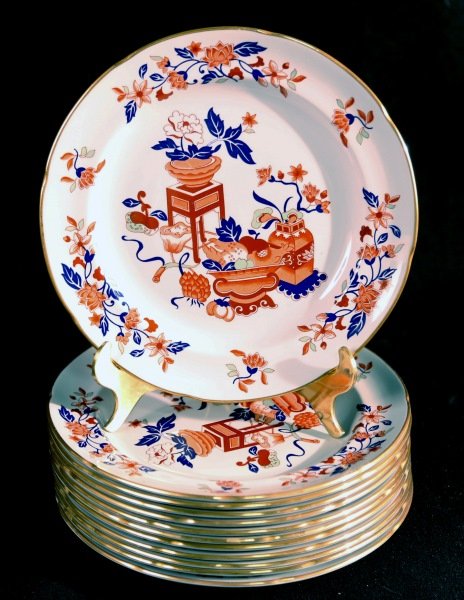 SET OF TWELVE SPODE PLATES: SET OF TWELVE SPODE PLATES. Height: 8 in. by Width: 8 in.