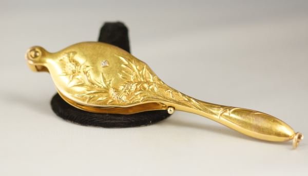VINTAGE 14KT YELLOW GOLD FOLDING LUNETTES: VINTAGE 14KT YELLOW GOLD FOLDING LUNETTES. 1.41 OZ. Height: 3 1/2 in. by Width: 4