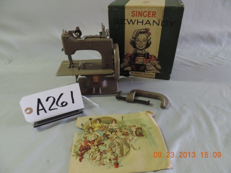Sewing Machine: Singer Model 20 Children’s: Sewing Machine: Singer Model 20 Children’s with clamp, no instructions. A261