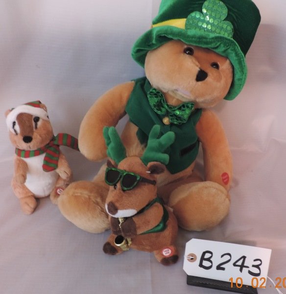 Plush bear “Irish hat and vest”, reindeer playing,: Plush bear “Irish hat and vest”, reindeer playing saxophone, Christmas chipmunk with hat and scarf, musical. B243