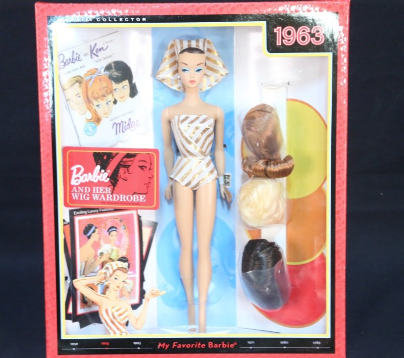 1963 MY FAVORITE BARBIE & HER WIG WARDROBE: VINTAGE 1963 MY FAVORITE BARBIE & HER WIG WARDROBE IN ORIGINAL BOX. Height: 13 in. by Width: 11 in. by Depth: 3 in.