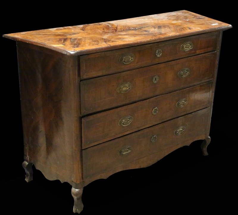 18th CENTURY ITALIAN WALNUT CHEST OF DRAWERS: 18th CENTURY ITALIAN WALNUT CHEST OF DRAWERS WITH FOUR DRAWERS ON CABRIOLE LEGS. Height: 43 in. by Width: 62 in. by Depth: 24 in.