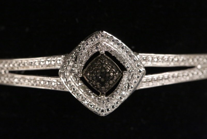 BLACK & WHITE PAVE DIAMOND BANGLE BRACELET (1 of 2)