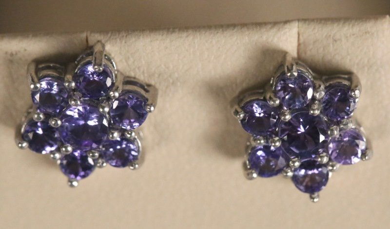 GENUINE TANZANITE 2 CT. DINNER EARRINGS (1 of 1)