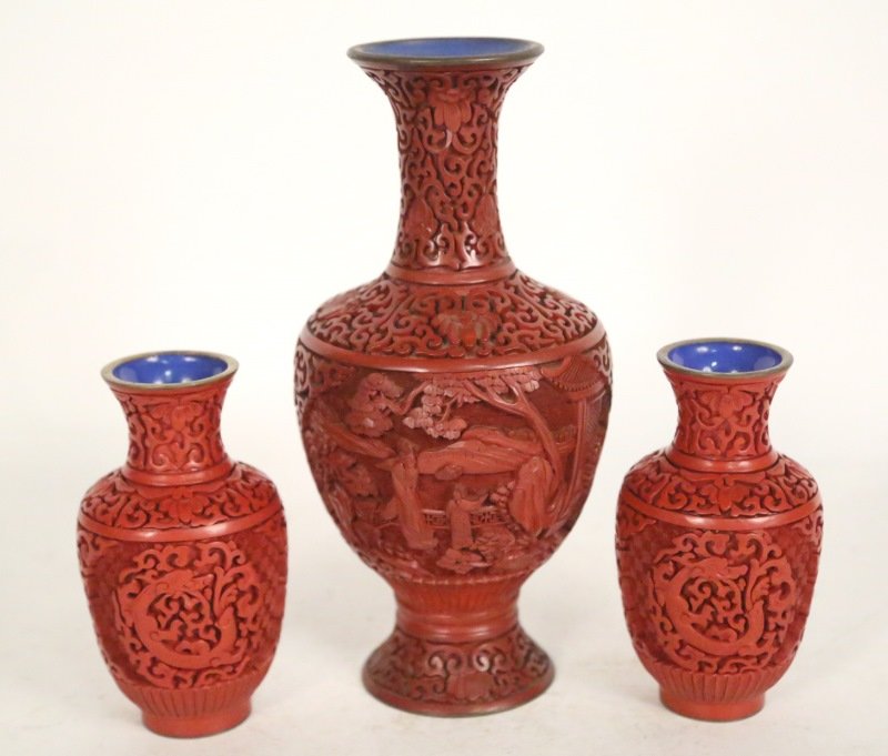 LOT OF THREE VINTAGE HAND CARVED CHINESE CINNABAR VASES (1 of 4)