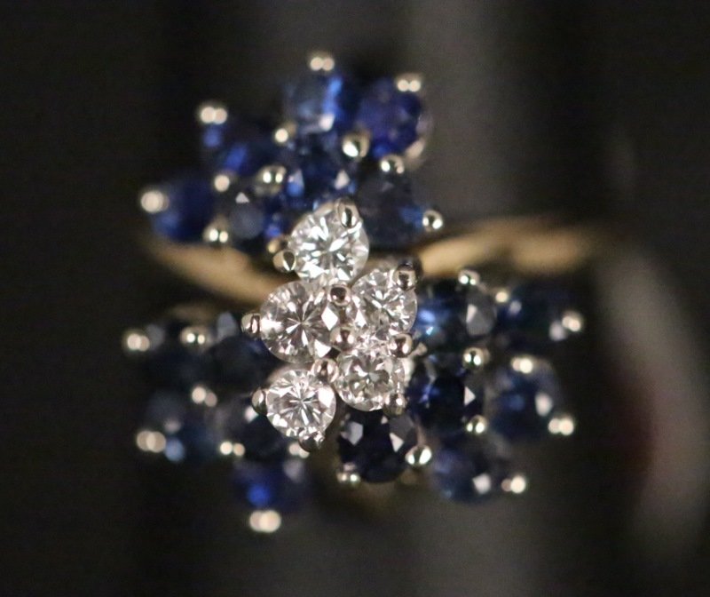 14KT DIAMOND & NATURAL SAPPHIRE RING (1 of 2)
