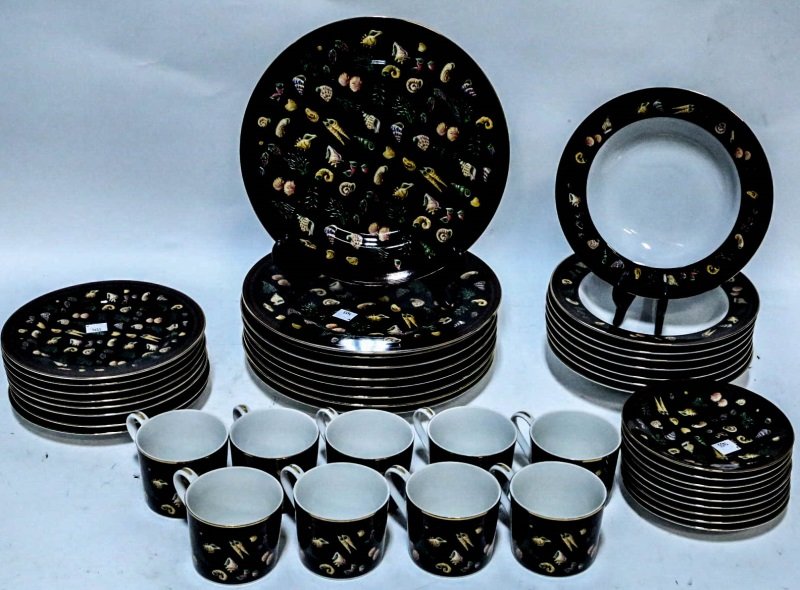 FORTY-THREE PIECE SET OF "SECRETS OF THE SEA" CHIN: FORTY-THREE PIECE SET OF "SECRETS OF THE SEA" DINNERWARE. Height: 10 in. by Width: 10 in.