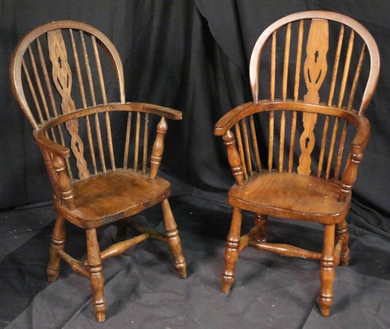 PAIR OF CHILDREN'S WINDSOR ARMCHAIRS (1 of 2)