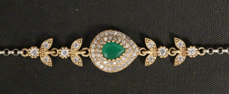 ESTATE EMERALD AND WHITE SAPPHIRE GOLD BRACELET (1 of 2)