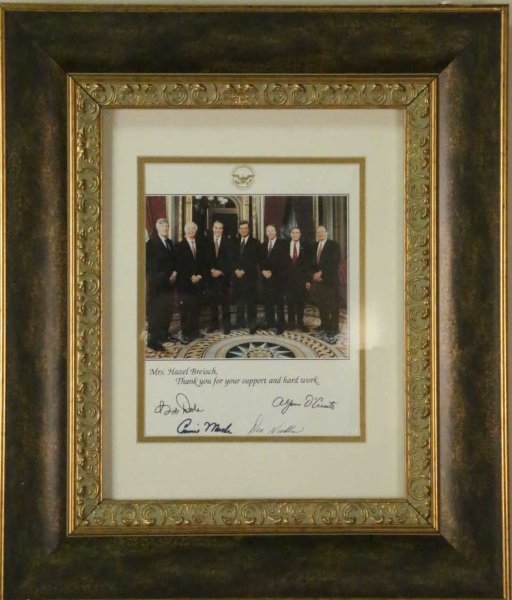 AUTOGRAPHED PHOTO OF THE 1995 U.S SENATE GOP: AUTOGRAPHED PHOTO OF THE 1995 U.S SENATE GOP LEADERSHIP. FROM LEFT TO RIGHT SENATORS CONNIE MACK, THAD COCHRAN, BOB DOLE, TRENT LOTT, DON NICKLES, STROM THURMOND & ALFONSE D'AMATO Height: 21 & 9 1/2 i