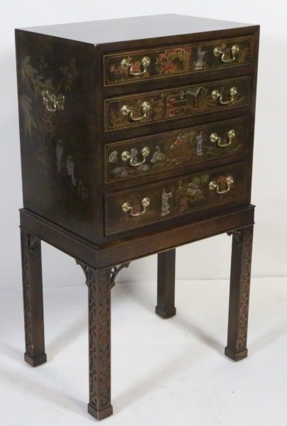 HENREDON CHINESE STYLE LACQUERED CHEST (1 of 8)
