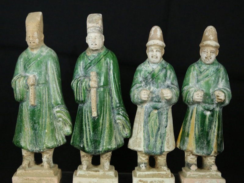 LOT OF FOUR TERRACOTTA CHINESE HAN STYLE TOMB  WARRIORS (1 of 6)