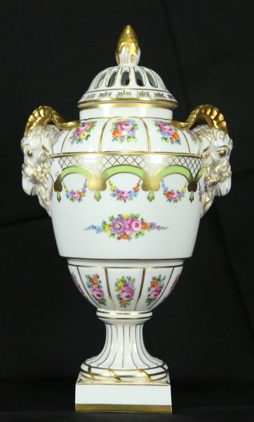 DRESDEN VASE (1 of 4)