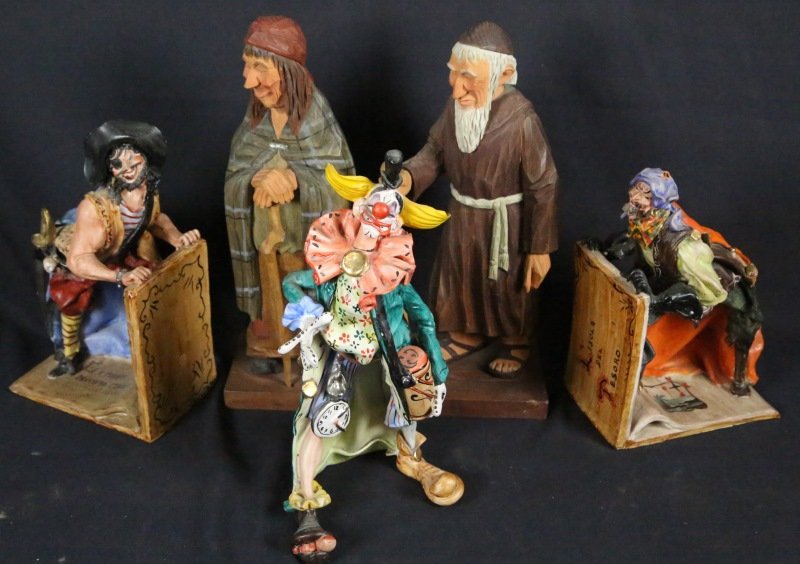 MIXED LOT OF FIVE DECORATIVE OBJECTS: MIXED LOT OF FIVE DECORATIVE OBJECTS. PAIR OF GIANNITRAPANI "L'ISOLA DEL TESOR (TREASURE ISLAND) ITALIAN CERAMIC BOOKENDS (EACH 10.5H X 4.3W X 7"D, BOTH HAVE A SLIGHT NICK, 1=GIANNITRAPANI ITALIAN CER