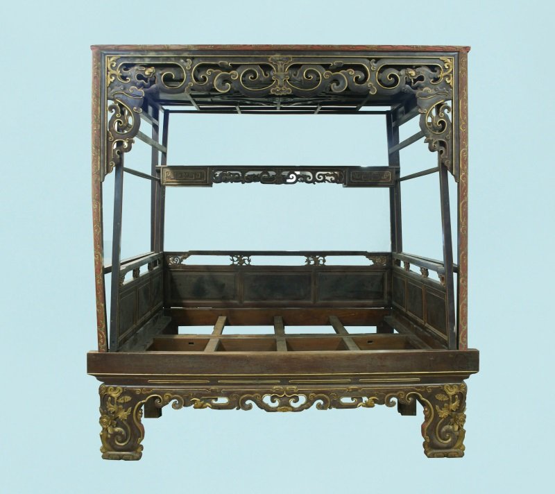 LATE 18th, EARLY 19th CENTURY CHINESE MARRIAGE BED (1 of 7)