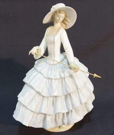 LLADRO "LITTLE BO PEEP" PORCELAIN FIGURE (1 of 3)
