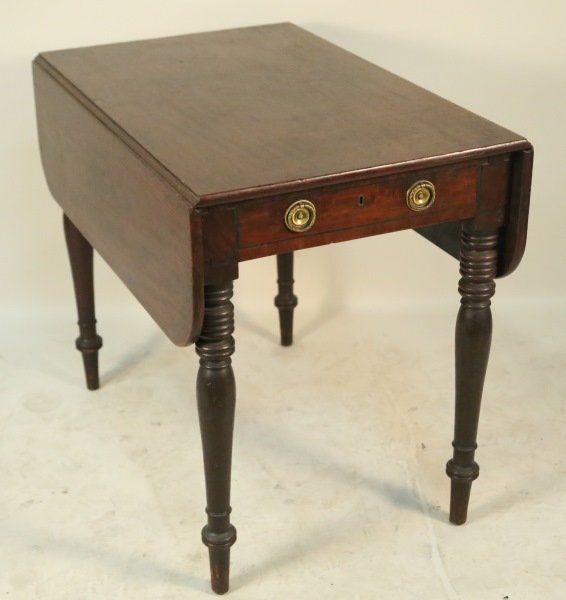19th CENTURY MAHOGANY PEMBROKE DROP LEAF TABLE. (1 of 3)