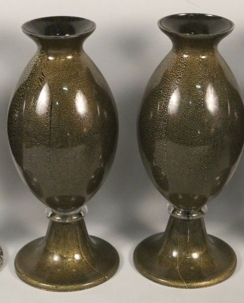 PAIR OF GOLD DUST MURANO GLASS VASES (1 of 2)