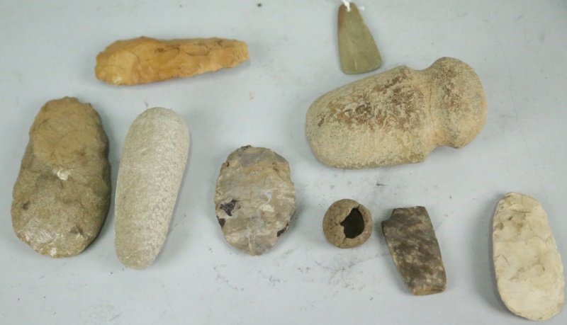 MIXED LOT OF NINE PRE-HISTORIC NATIVE AMERICAN PIECES: MIXED LOT OF NINE PRE-HISTORIC NATIVE AMERICAN PIECES. AX HEADS & POUNDING STONES.