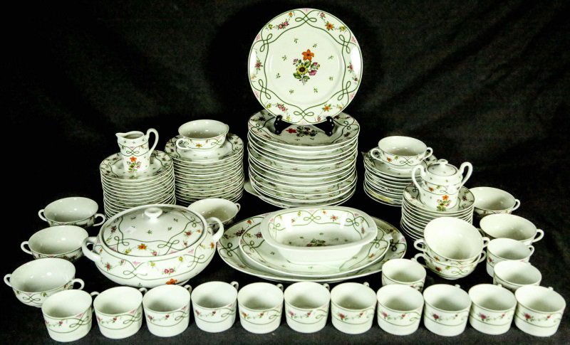 97-PIECE  A. RAYNAUD ET CIE LIMOGES "CERALENE" (1 of 3)