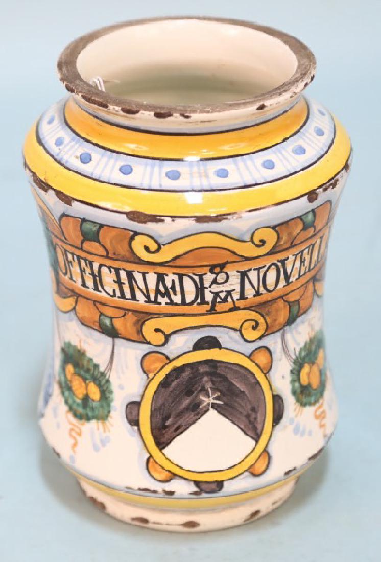 18th CENTURY MAJOLICA APOTHECARY JAR (1 of 1)