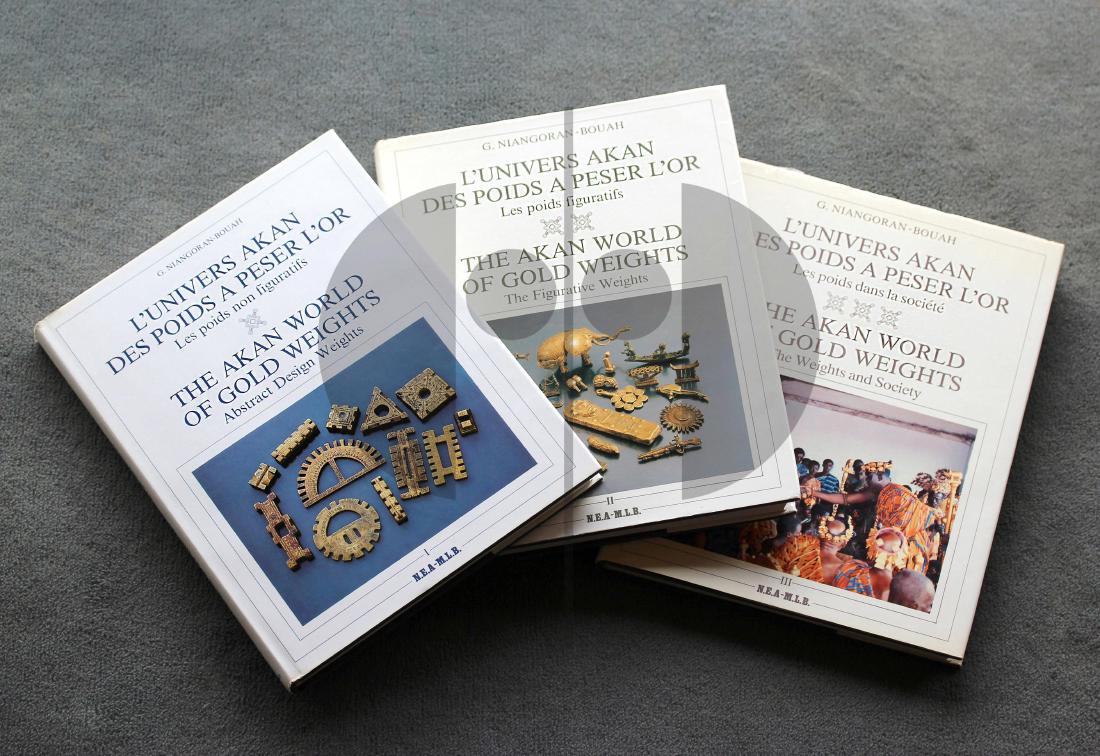 The Akan World of Gold Weights (1 of 1)