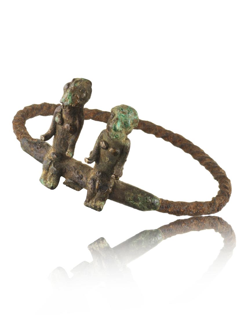 Armreif mit zwei Figuren (1 of 1)