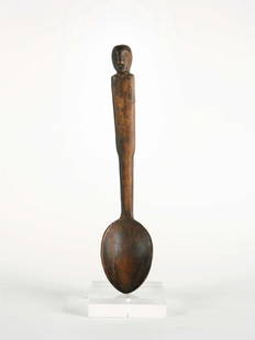 Löffel (no reserve price): 23 Löffel (no reserve price) Senufo, Côte d’Ivoire Ohne Sockel (base NOT included). Holz. H 20 cm. Provenienz: Nachlass Gottfried Honegger (1917-2016), Zürich. CHF 100 / 200 EUR 94 / 188