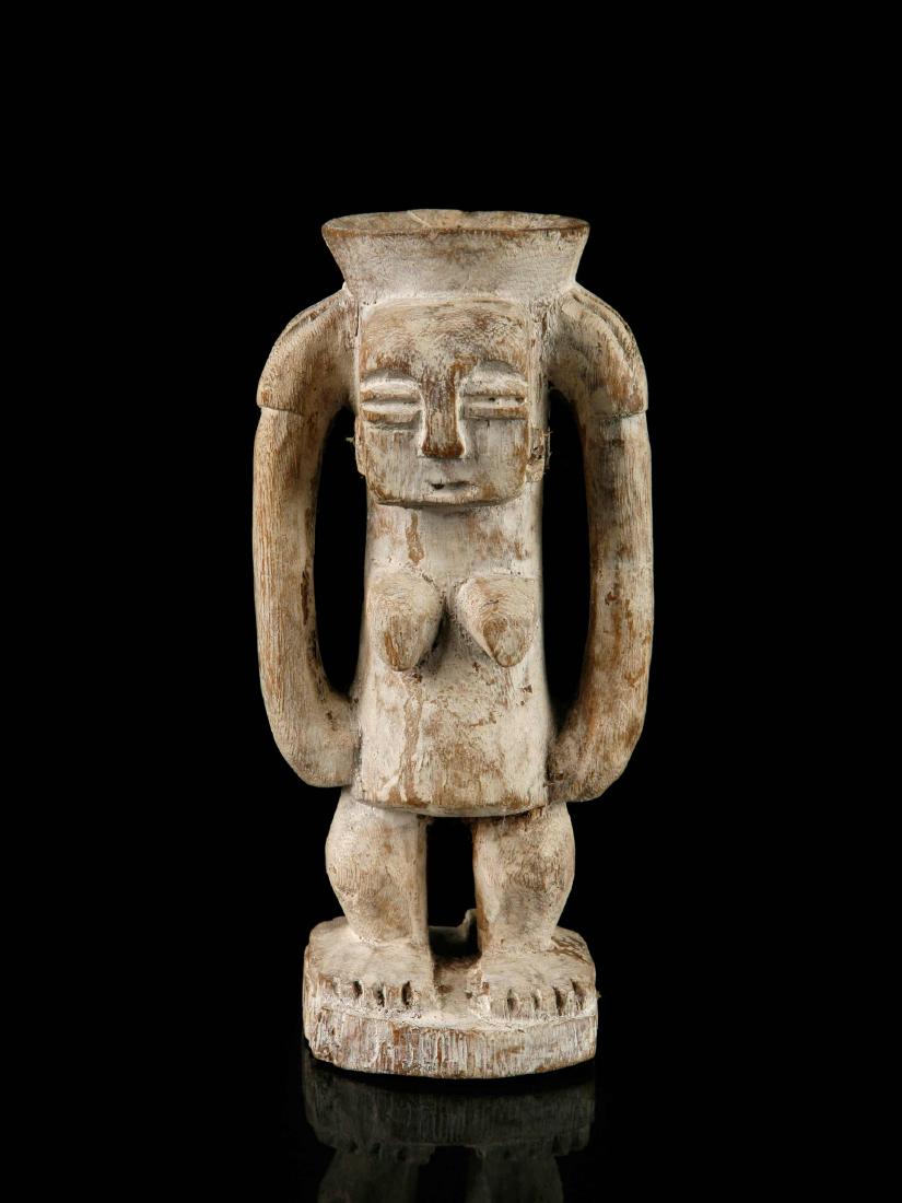 Altarfigur, Schalenträgerin (TRIBAL ART) (1 of 8)