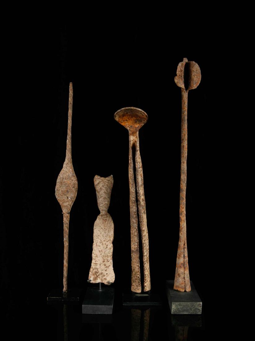 4 vormünzliche Zahlungsmittel (TRIBAL ART) (1 of 4)