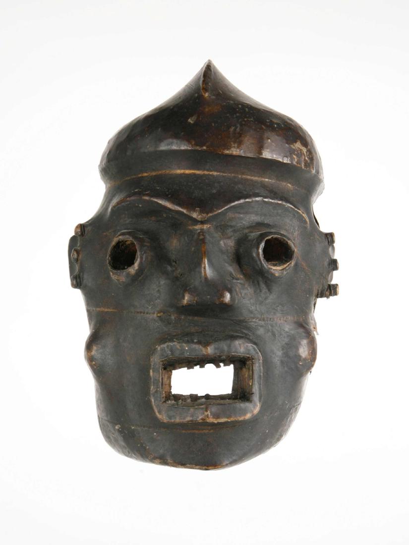 Maske, "agwe" (no reserve price) (1 of 8)