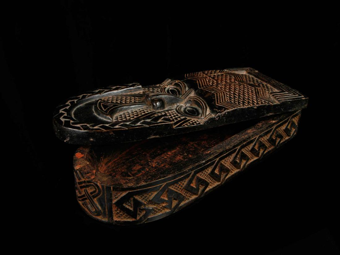 Rotholzpulver-Deckeldose (TRIBAL ART) (1 of 3)