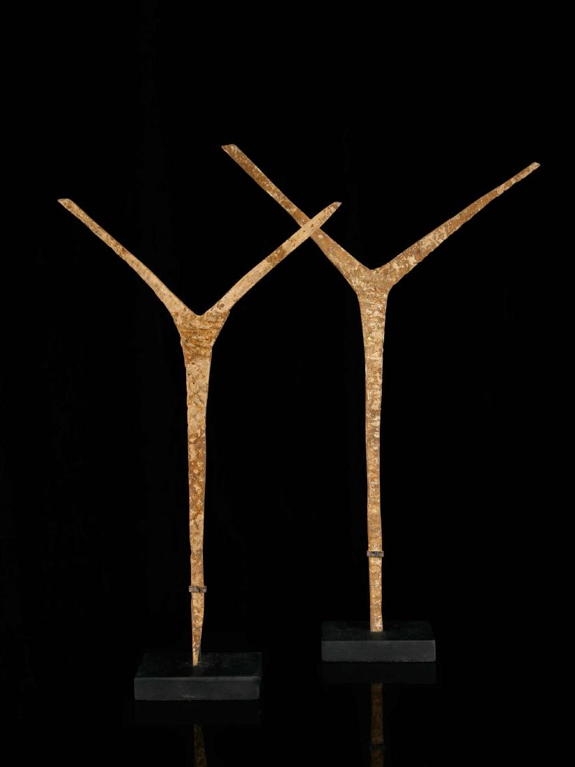 2 vormünzliche Zahlungsmittel (TRIBAL ART) (1 of 4)