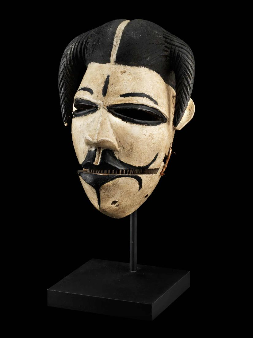 Ogoni-Maske, "elu" / Ogoni Mask, "elu" (1 of 5)