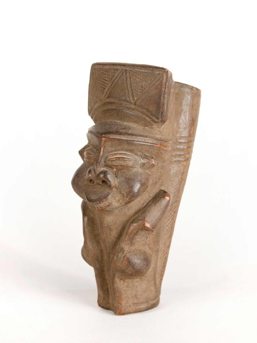 Grasland-Tabakpfeiffenkopf / Bowl of a smoking pipe (1 of 9)