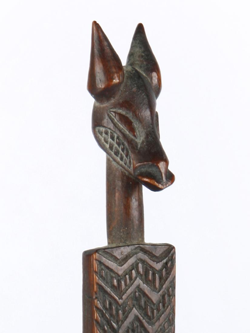 Yaka-Kamm, "yisanuna" / Yaka Comb, "yisanuna" (1 of 8)