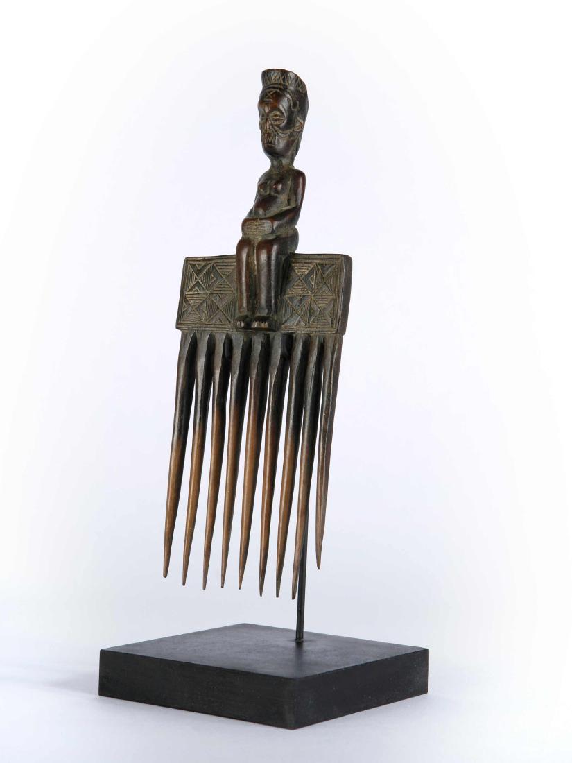 Chokwe-Kamm, "cisakulo" / Chokwe Comb "cisakulo" (1 of 8)