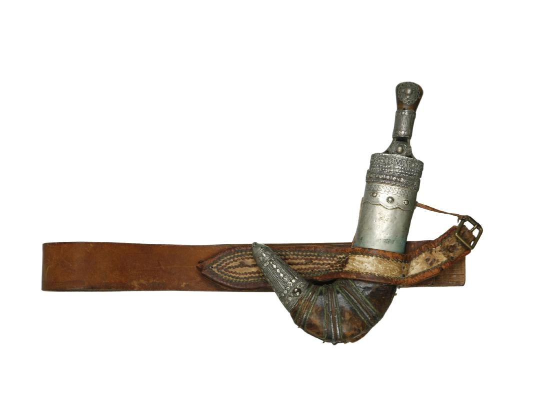 Krummdolch mit Scheide und Gürtel, "Jambia" (1 of 4)