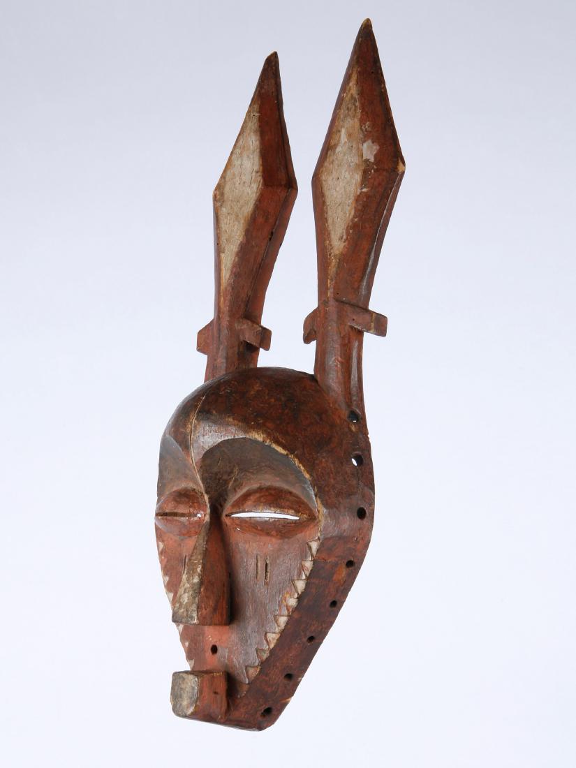 Maske, "giphogo" (1 of 8)