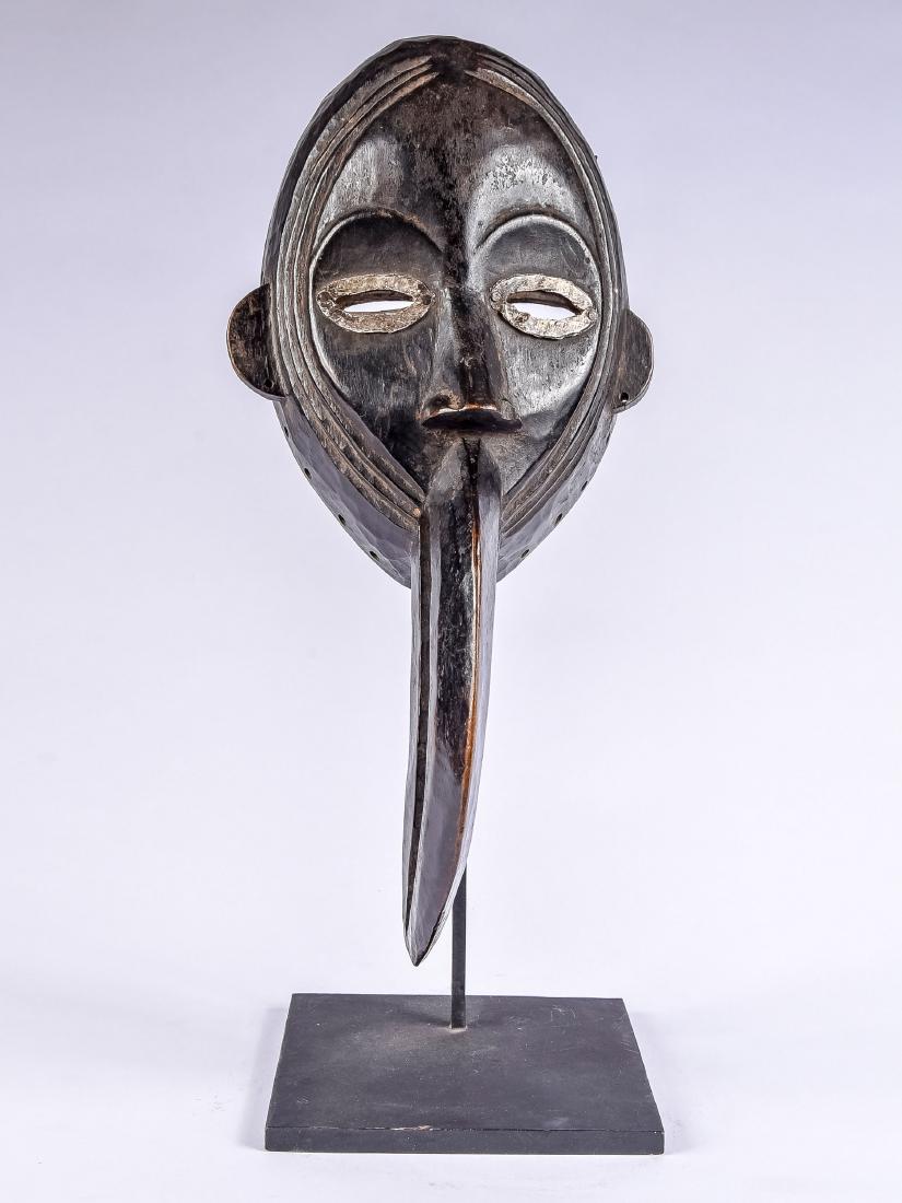 Maske, "gägon" (1 of 12)