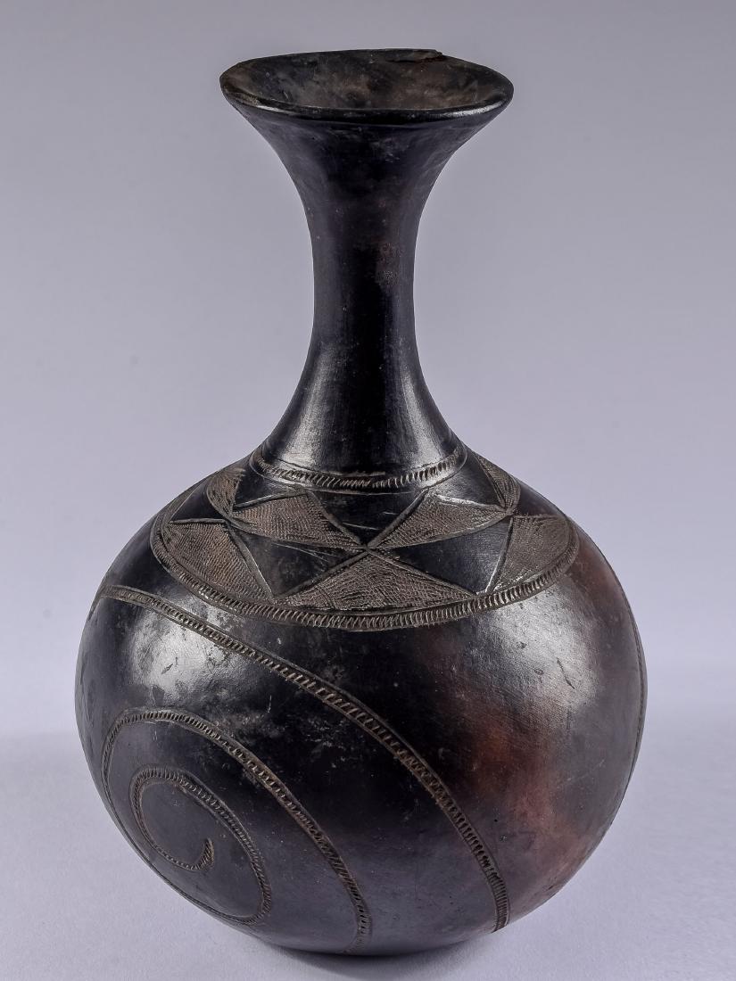 Terrakotta-Gefäss (1 of 10)