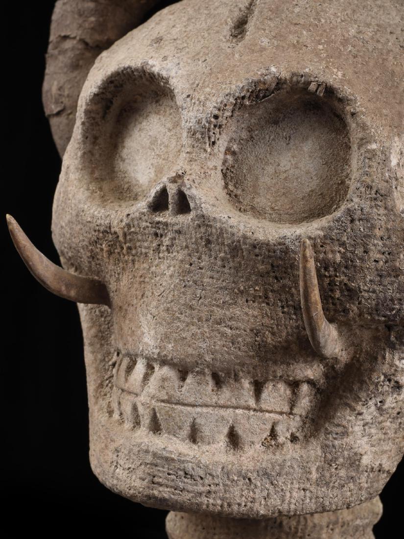 Zeitgenössischer Kopfaufsatz (1 of 16)