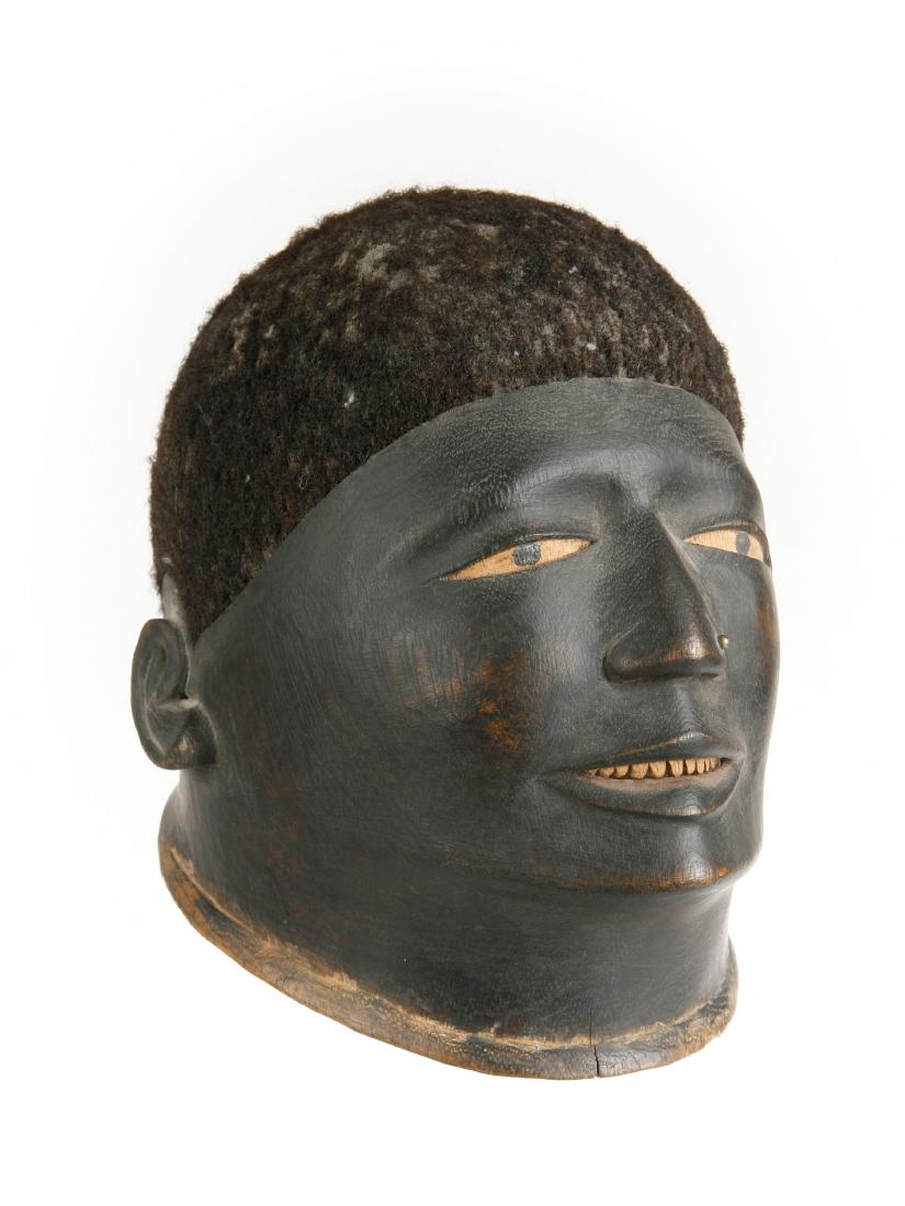 Maske, "lipiko" (1 of 8)