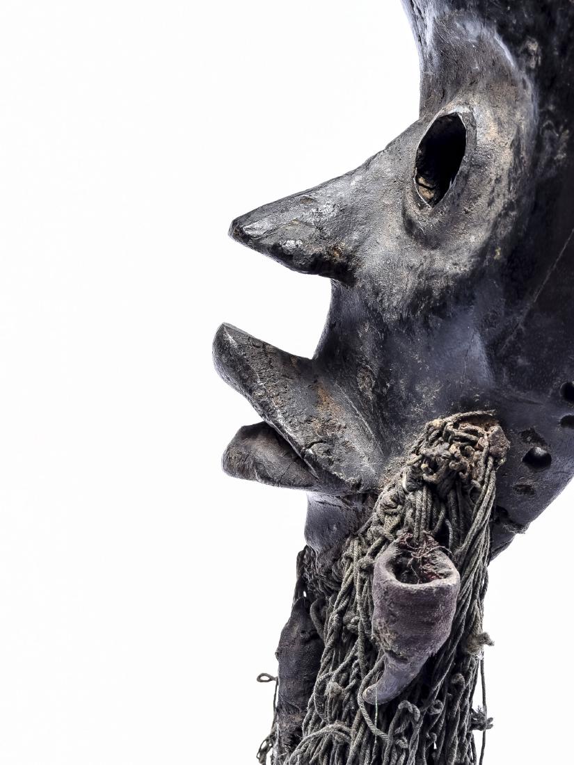 Maske,"deangle" (1 of 13)